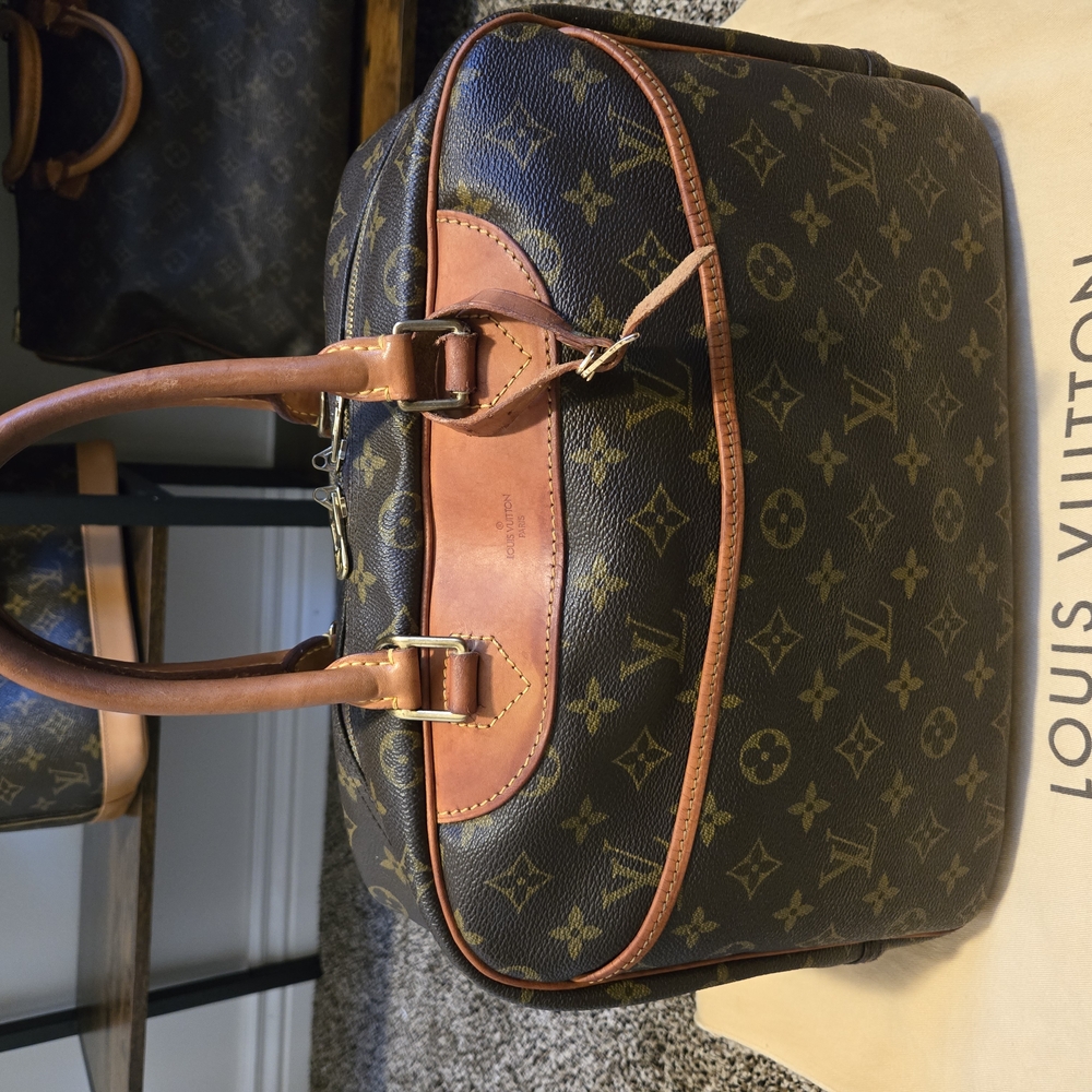 Authentic Louis Vuitton Deauville Monogram Canvas Handbag